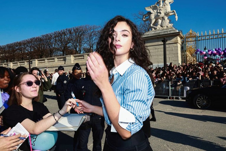 "Genetika je učinila svoje": Kći Monice Bellucci ukrala poglede u Parizu