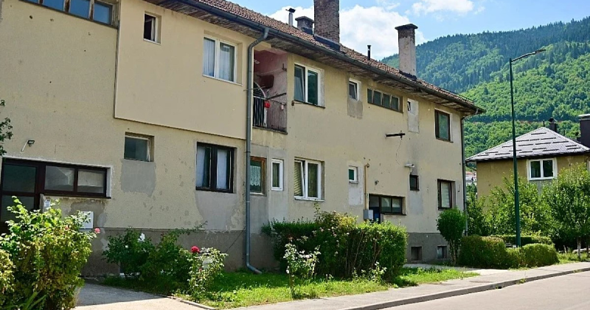 U Sarajevu lopatom ubio majku i brata. "Rekao je da ih je poslao među šehide"