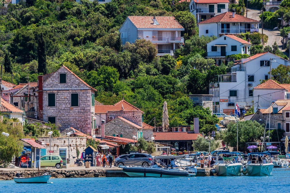 Sve više lažnih oglasa za smještaj na moru. "Država ništa ne kontrolira"