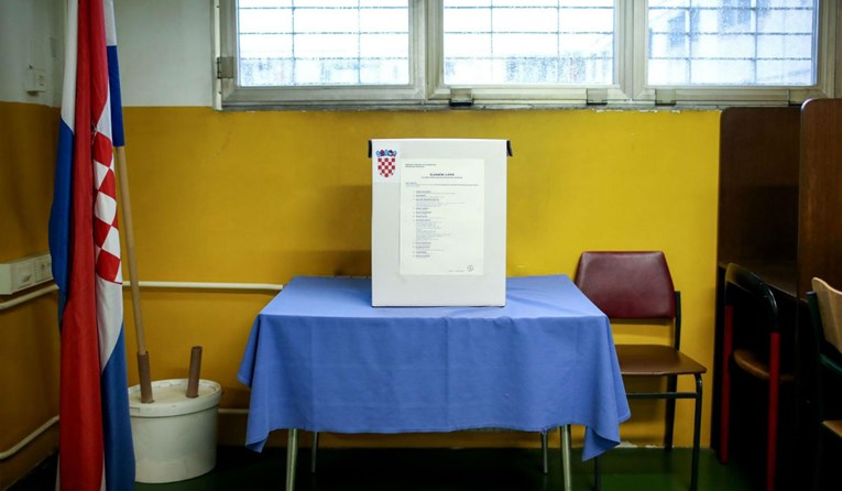 Ponavljaju se izbori u Bariloviću, u kutiji je bilo više listića od broja birača