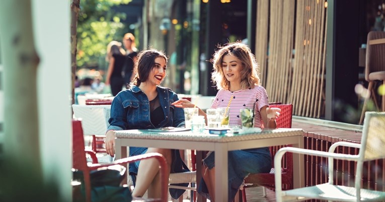 Dva načina na koja prijatelji mogu utjecati na vaš ljubavni život, prema psihologu