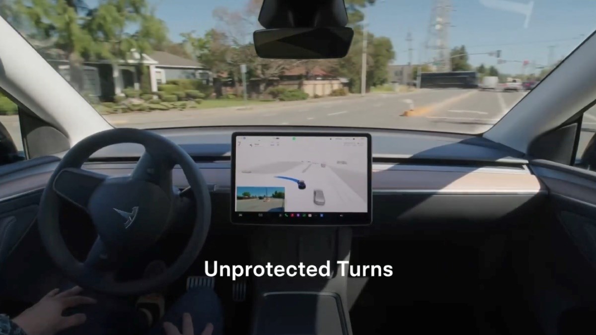 Musk: Razvijamo novi model autonomne vožnje. Bit će spreman idući mjesec