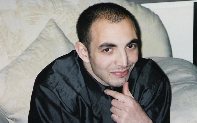23 godine je u zatvoru. Pojavili se dokazi da mu je ubojstvo smjestila britanska policija