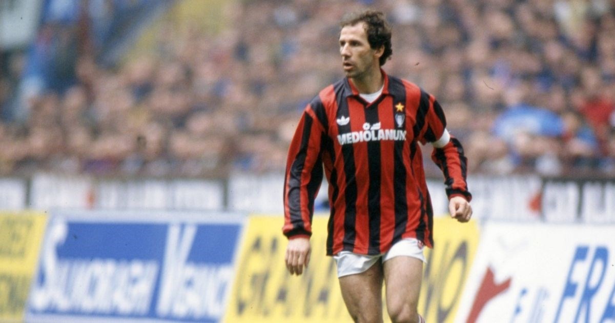 Zbog visine su ga zvali Maleni. Postao je jedan od najboljih stopera ikada