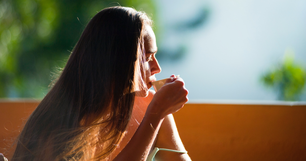 Kava nije najpopularniji jutarnji napitak? Čak 46 posto ljudi prvo pije nešto drugo