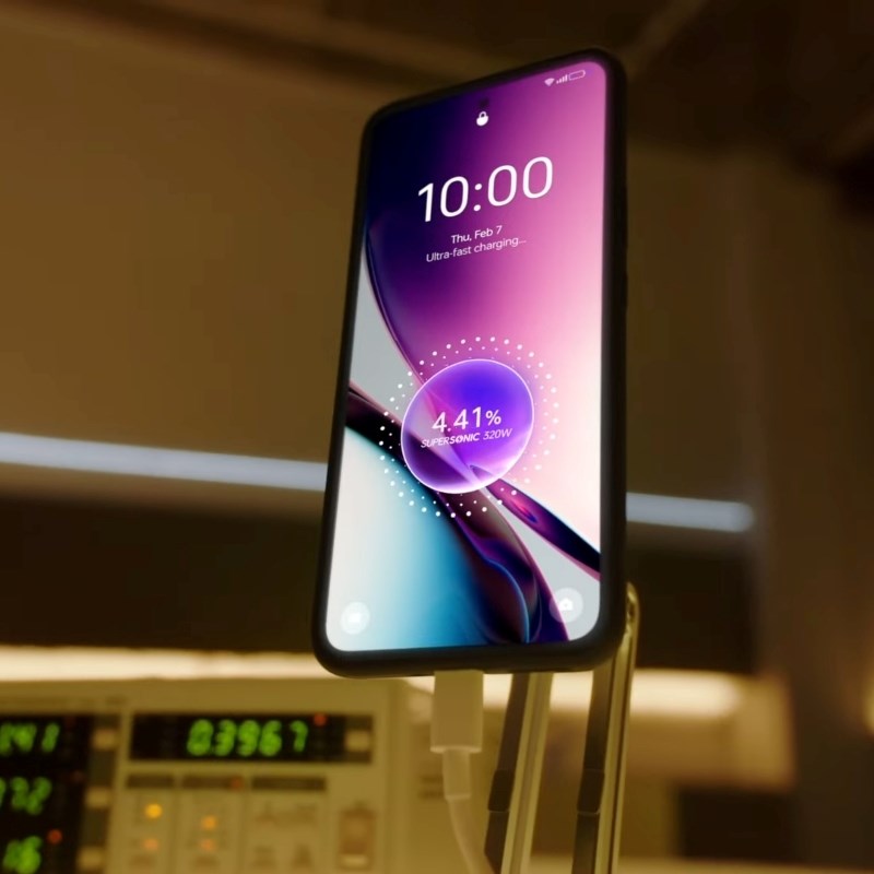 Realme predstavio punjač od 320 W. Ljudi komentiraju: "Ovo je ludo"