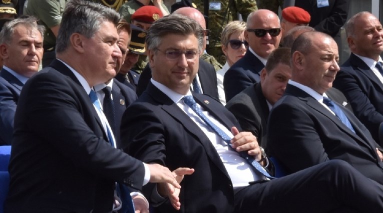 Pogledajte rukovanje premijera i predsjednika u Kninu, Milanović odvratio pogled