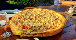 Oro-Goro: Ogromne i jeftine pizze, gužva i hrpa vrišteće djece