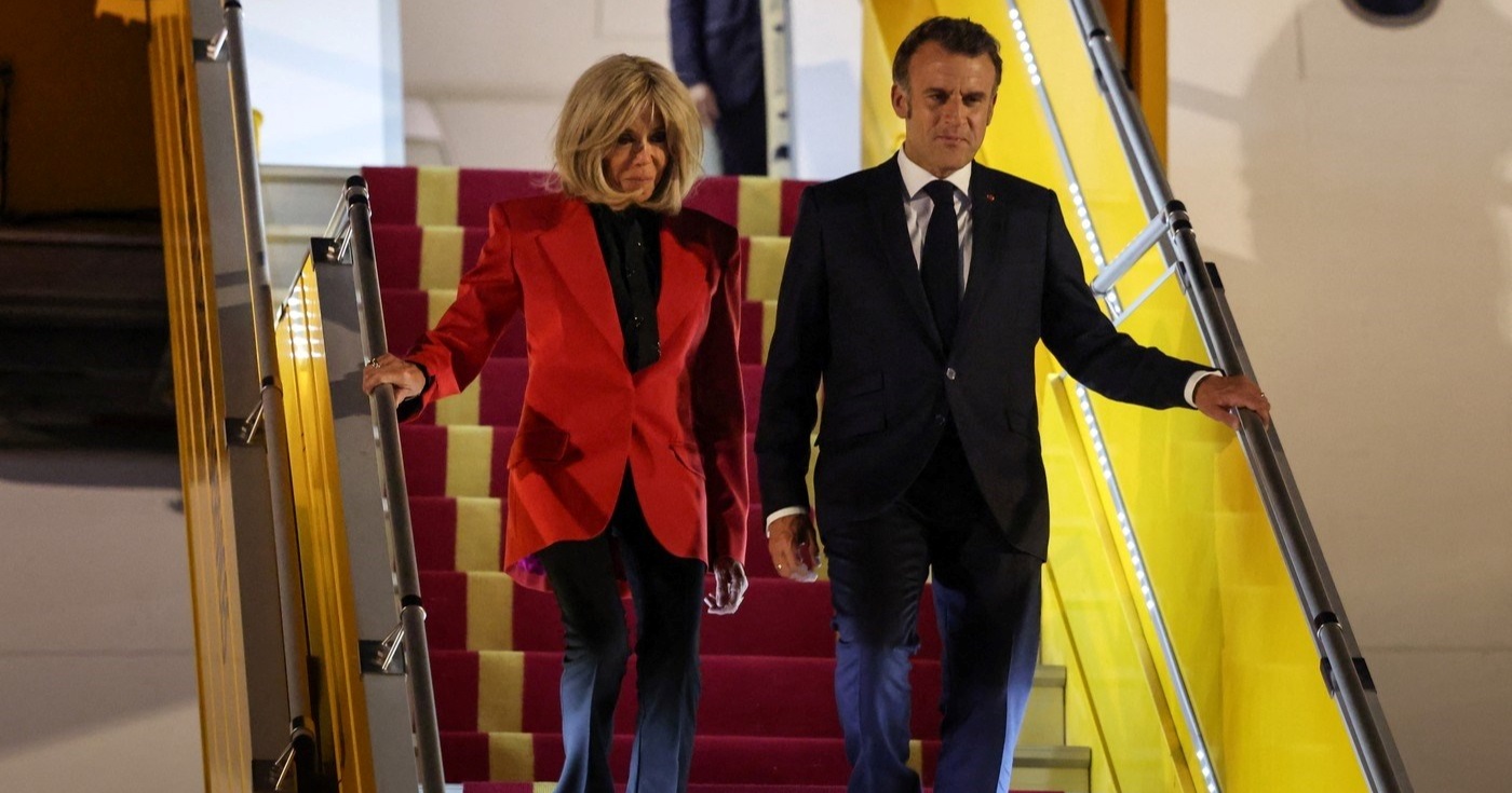 Macronov govor tijela nakon šamara otkriva da ipak nije bila zezancija?