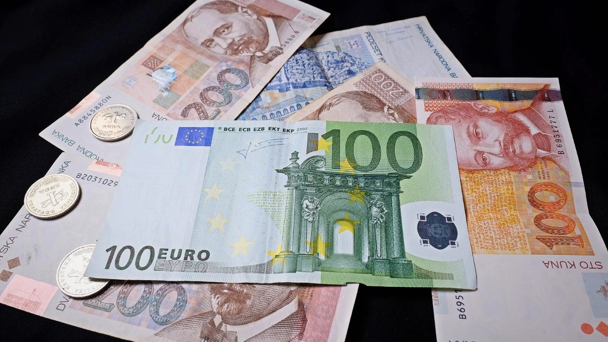HNB: Kuna oslabila prema euru na dnevnoj i tjednoj razini