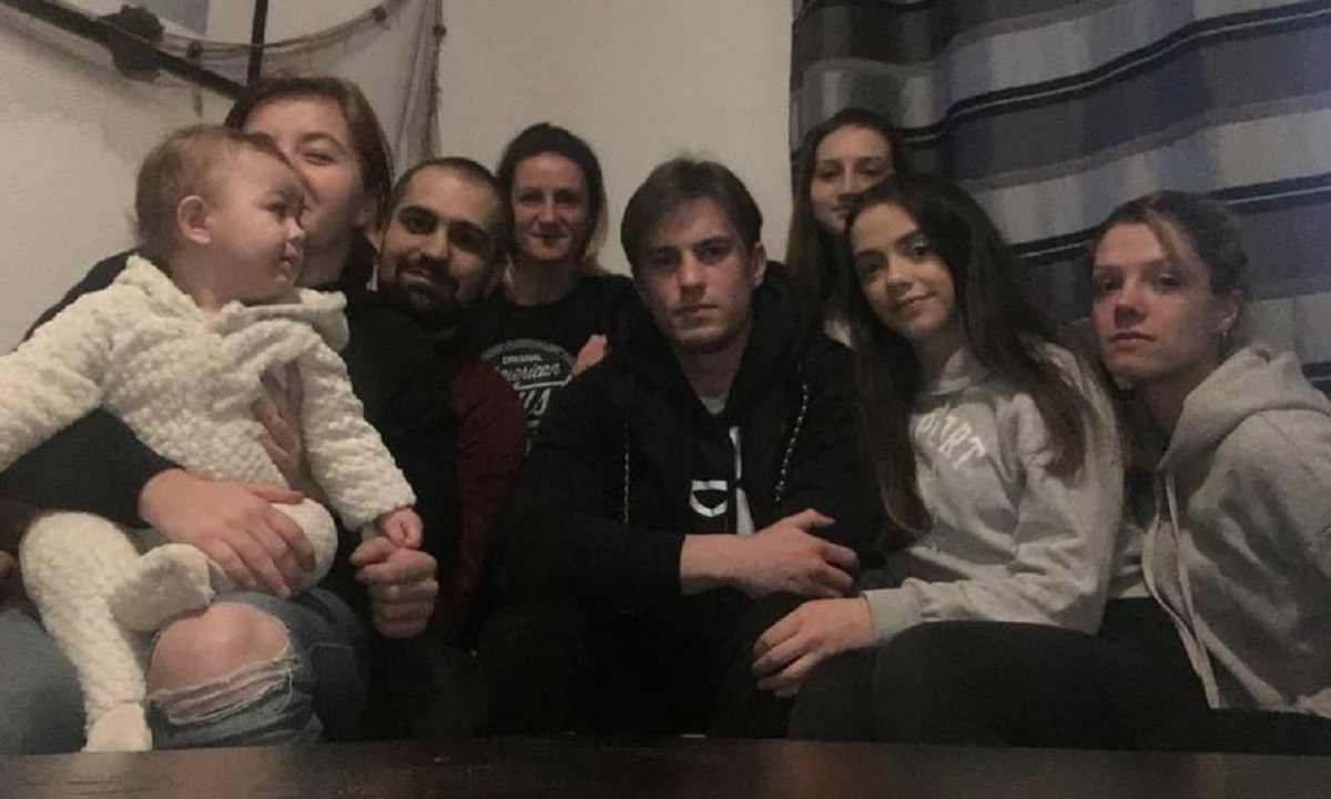 Obitelj iz Petrinje stigla u Cavtat: "U jednom trenu imaš sve, a odjednom ništa"