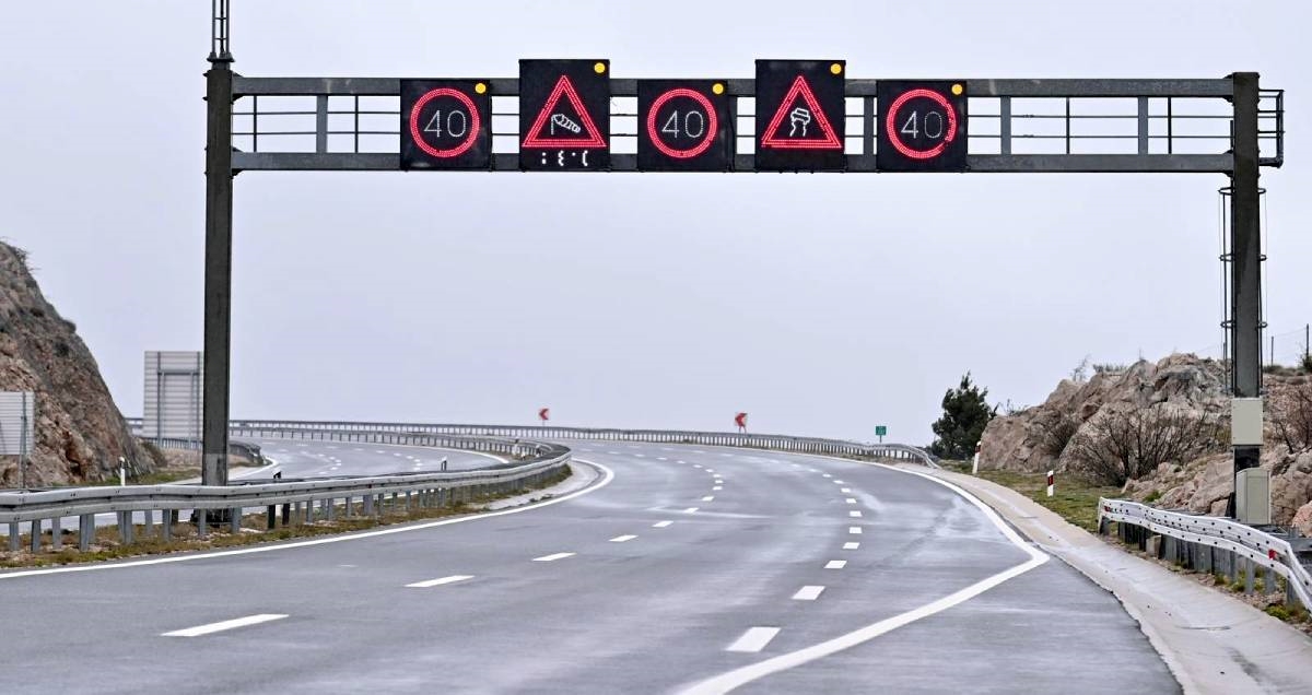 Dionica autoceste A1 prema Splitu zatvorena za sav promet zbog olujnog vjetra