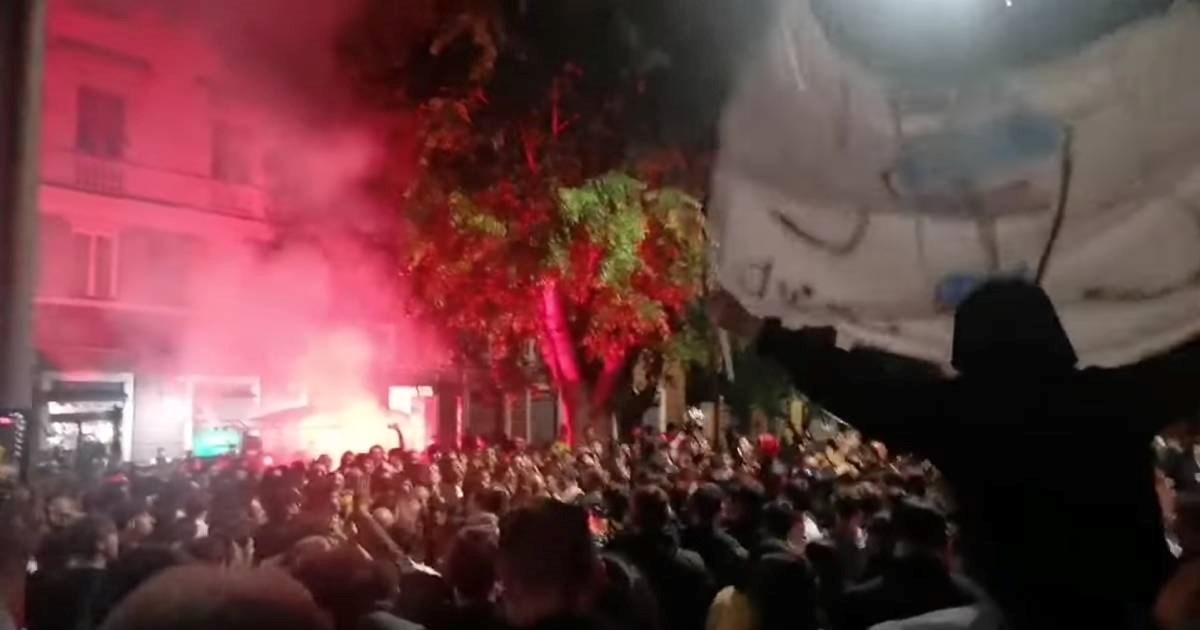 VIDEO Ludnica u Genovi. Navijači slave ispadanje rivala i legendarnog kluba u 3. ligu