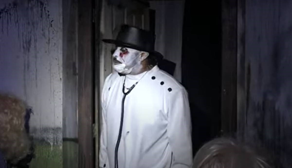 Zaposlenik Kuće strave u SAD-u posjekao dječaka (11) dok ga je pokušavao preplašiti