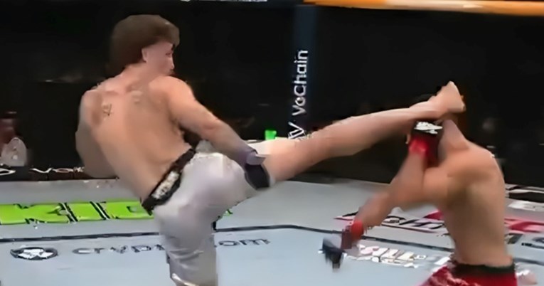 VIDEO Brutalan nokaut na UFC-u u stilu Cro Copa. Borac ostao bez svijesti