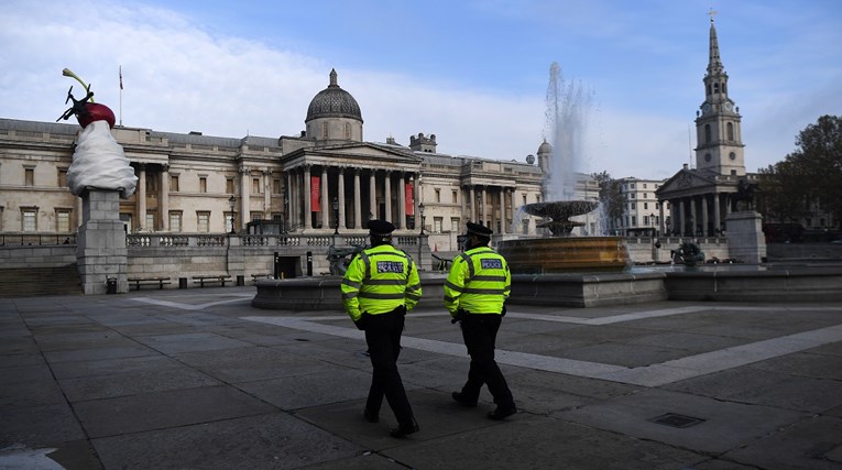 London zbog snažnog porasta broja novih slučajeva uvodi najstrože mjere