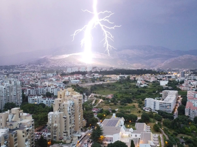 Stiže opasno nevrijeme, DHMZ izdao upozorenja za cijelu zemlju
