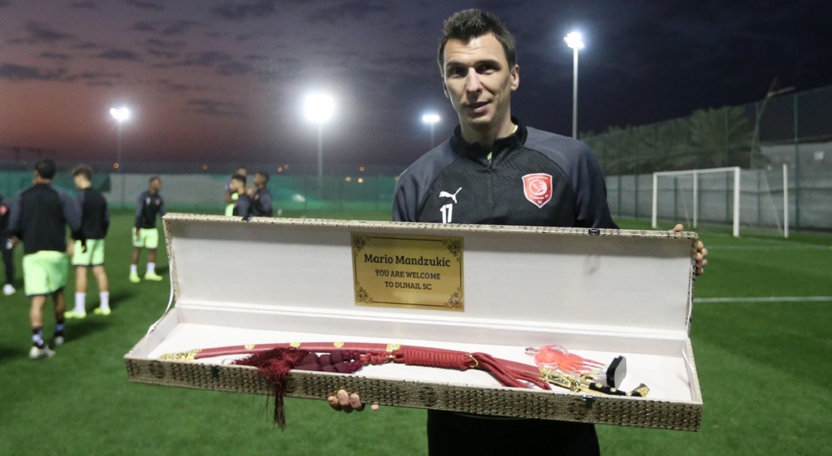 Mandžukić u Kataru dočekan kao kralj. Evo kako je izgledao njegov prvi trening