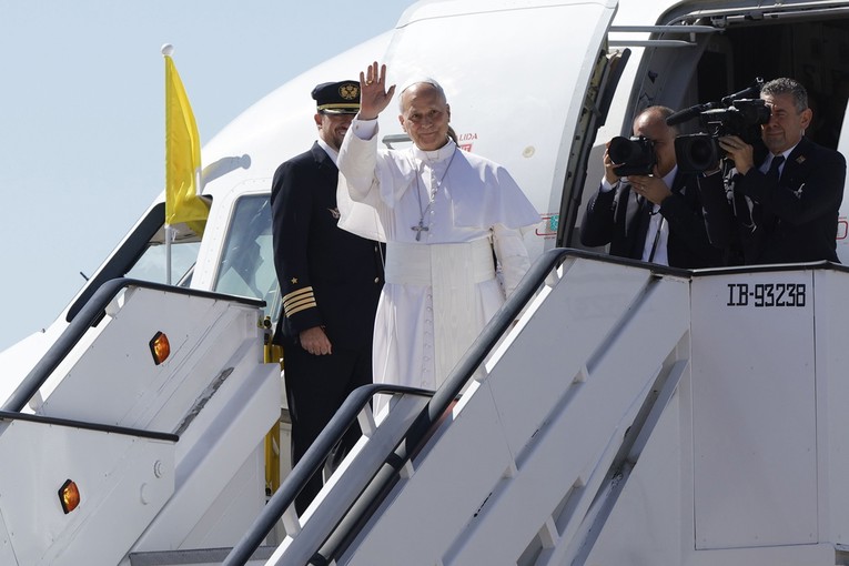Papa Lav XIV. stiže na Kanare: "Luka srama može postati luka nade"