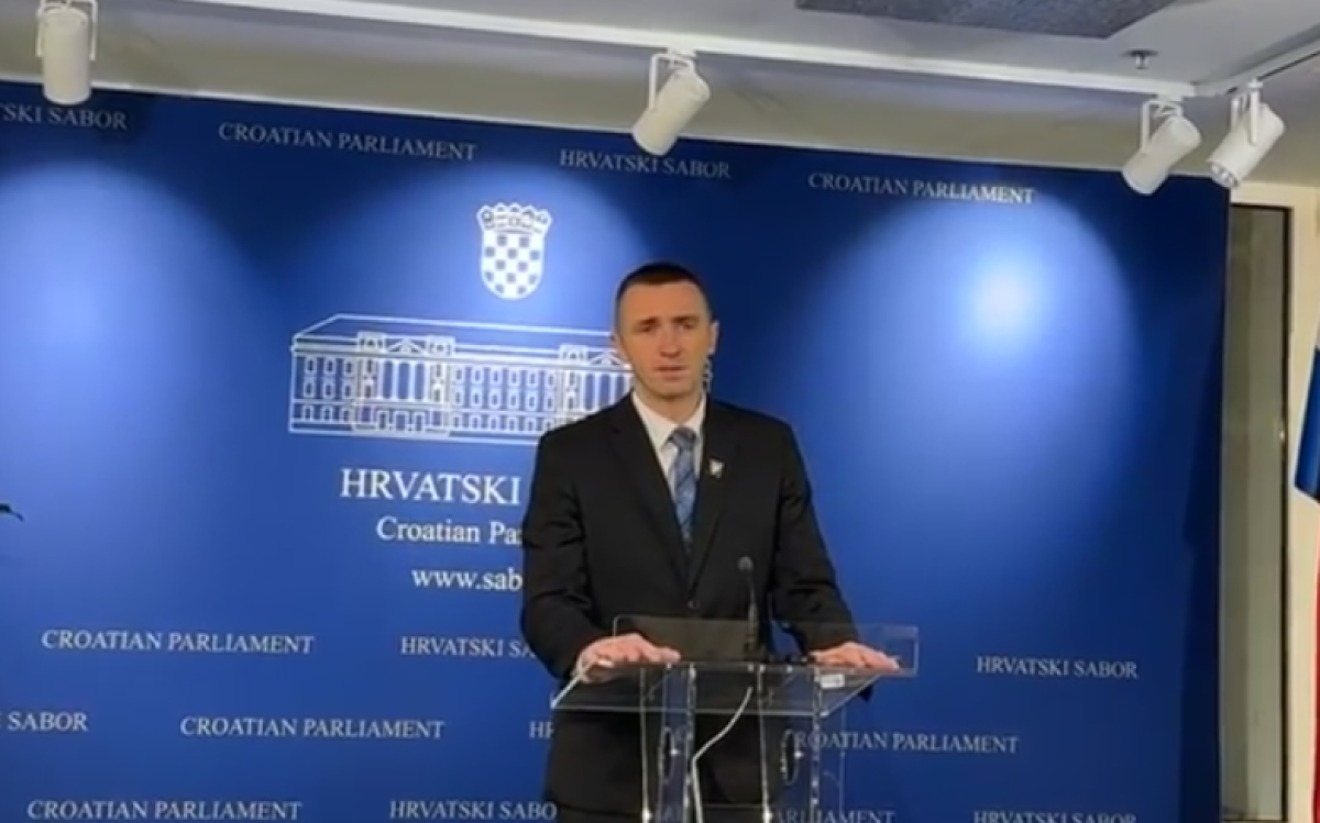 UŽIVO Penava sazvao presicu, govori o komunizmu