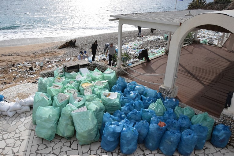 U Dubrovniku prikupljeno 30 metara kubnih smeća koje je more donijelo iz Albanije