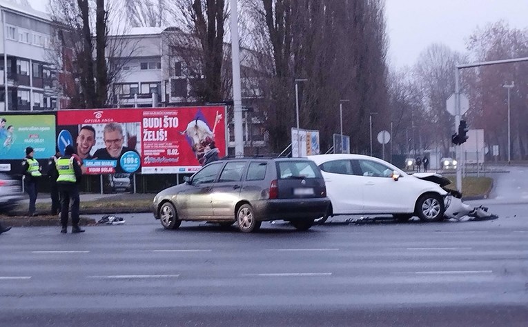 U Novom Zagrebu sudarila se dva auta