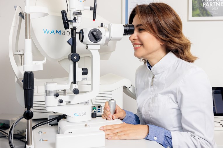 Provodite previše vremena pred ekranom? Jedna ključna stvar može zaštiti vaš vid