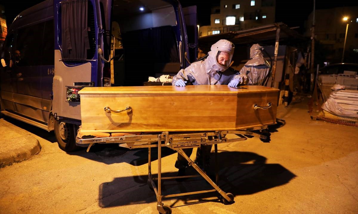 Klizalište u Britaniji prenamijenit će se u mrtvačnicu zbog koronavirusa