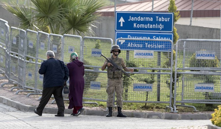 121 osoba u Turskoj osuđena na doživotni zatvor zbog pokušaja vojnog puča 2016.