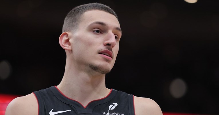 Mladi Srbin slomio šaku na NBA utakmici