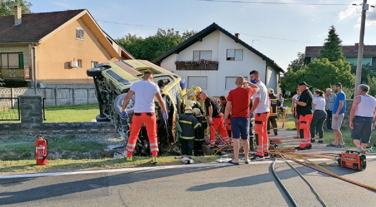 Sudar hitne i auta kod Virovitice. Poginule pacijentica i medicinska sestra