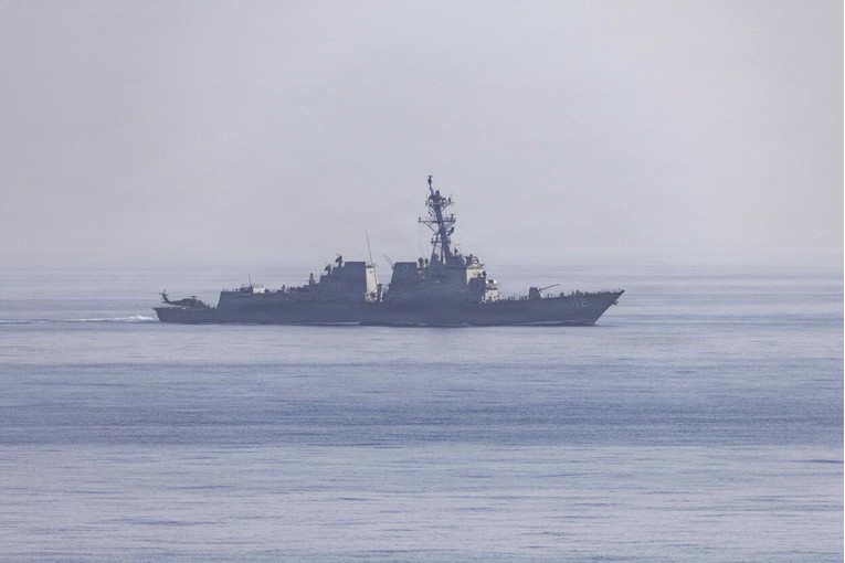 Američka vojska: Devet brodova okrenuto, nijedan nije prošao blokadu Hormuza