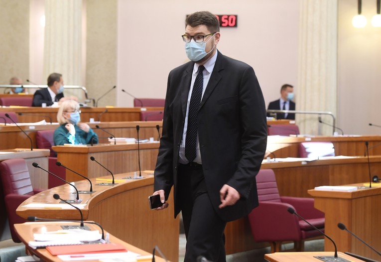 Grbin: Pokrenuli smo opoziv ministra Ćorića