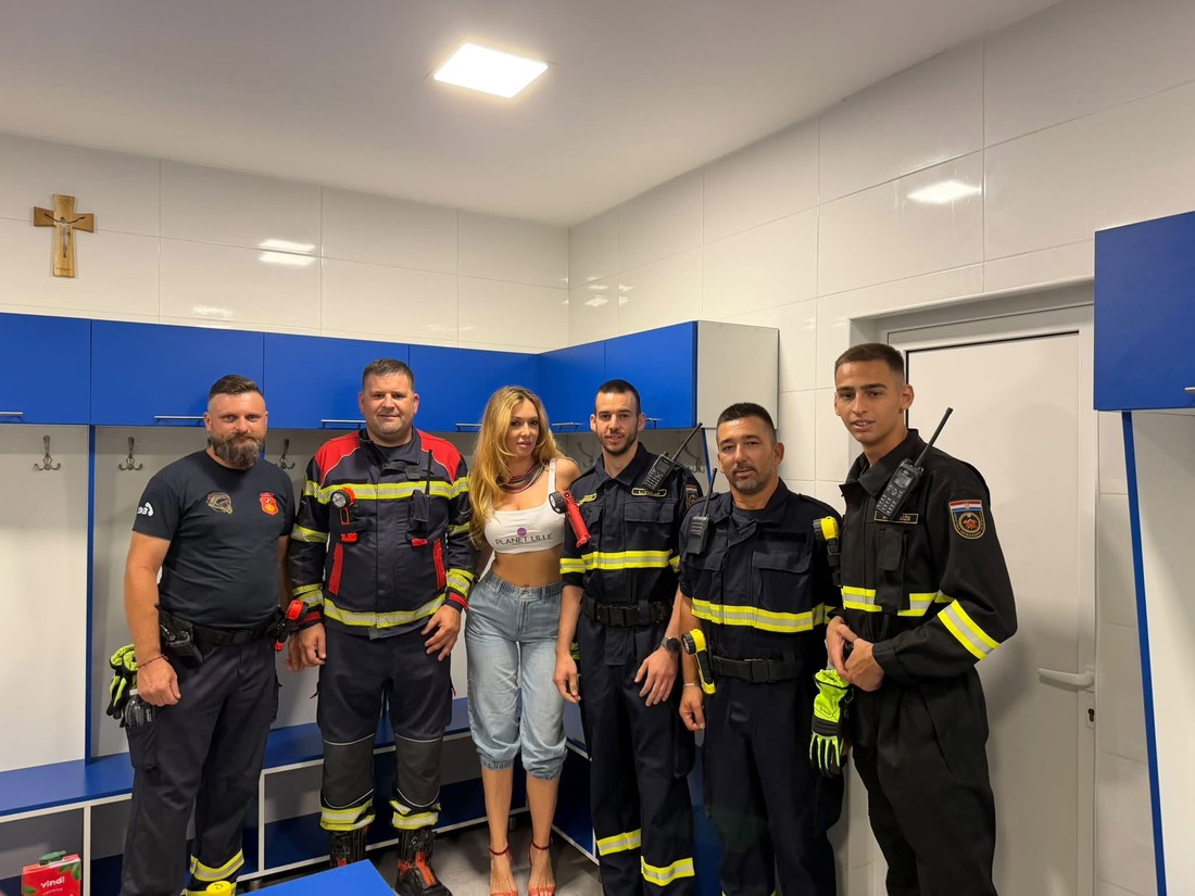 Vatrogasci iz Metkovića fotografirali se s Lidijom Bačić, opis objave nasmijao mnoge