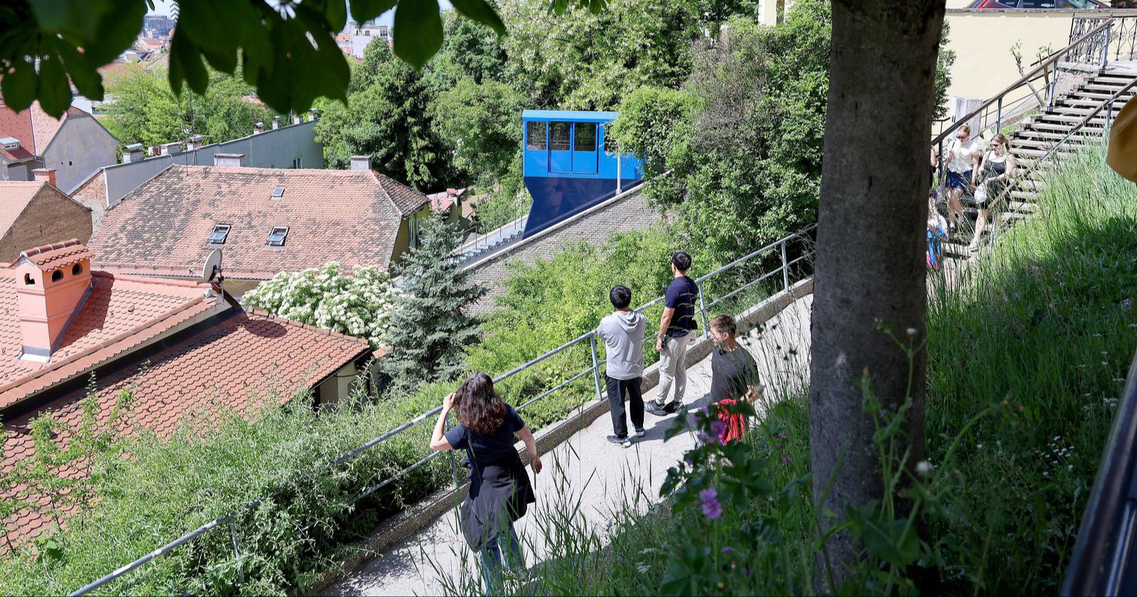Obnovljena uspinjača privukla pažnju prolaznika, zna se kad bi trebala početi s vožnjom