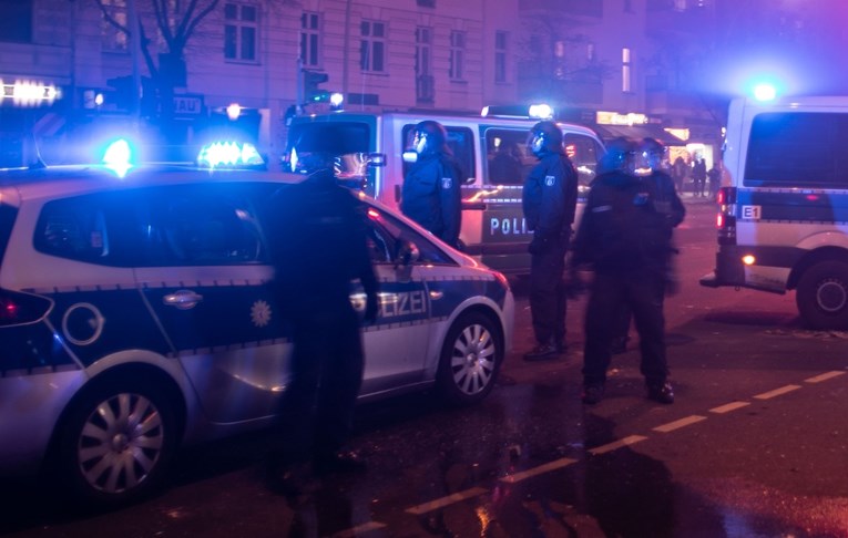 Čovjek iz Srbije zvjerski napao ljude u busu u Njemačkoj: "Kaže da mu se javio Alah"