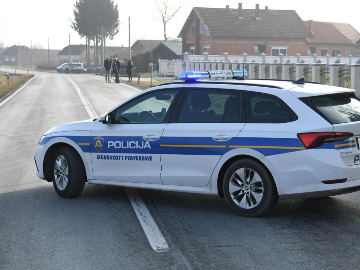 Teška nesreća u Pitomači, u sudaru dva auta poginuo čovjek