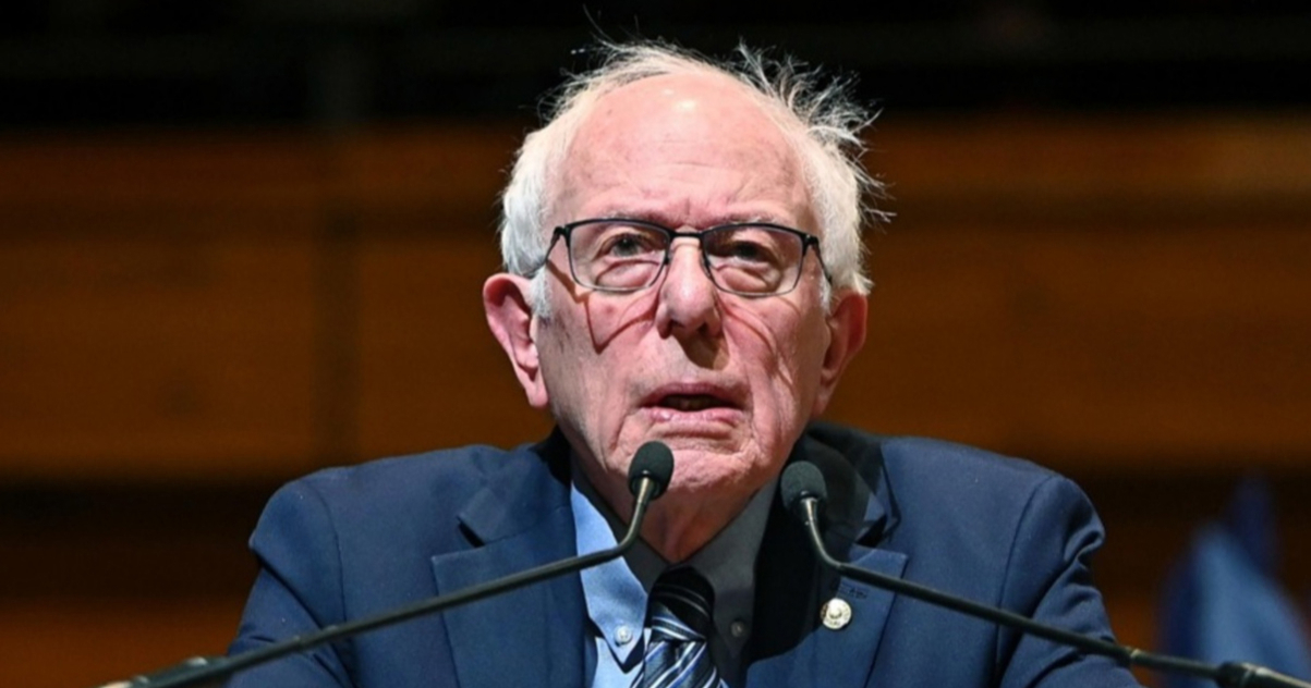 Bernie Sanders: Živimo li još uvijek u demokraciji?