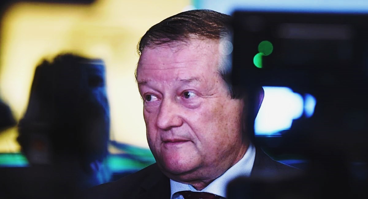 Boras ima koronu