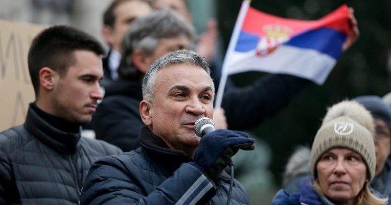 Srđan Đoković odluku komentirao objavom o atentatu s 50 metaka i pjesmom Jasne Zlokić
