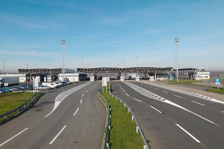 Prijelaz kod Gradiške još uvijek zatvoren. Član Upravnog odbora blokira otvaranje