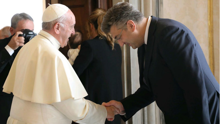 Plenković se danas sastaje s Papom