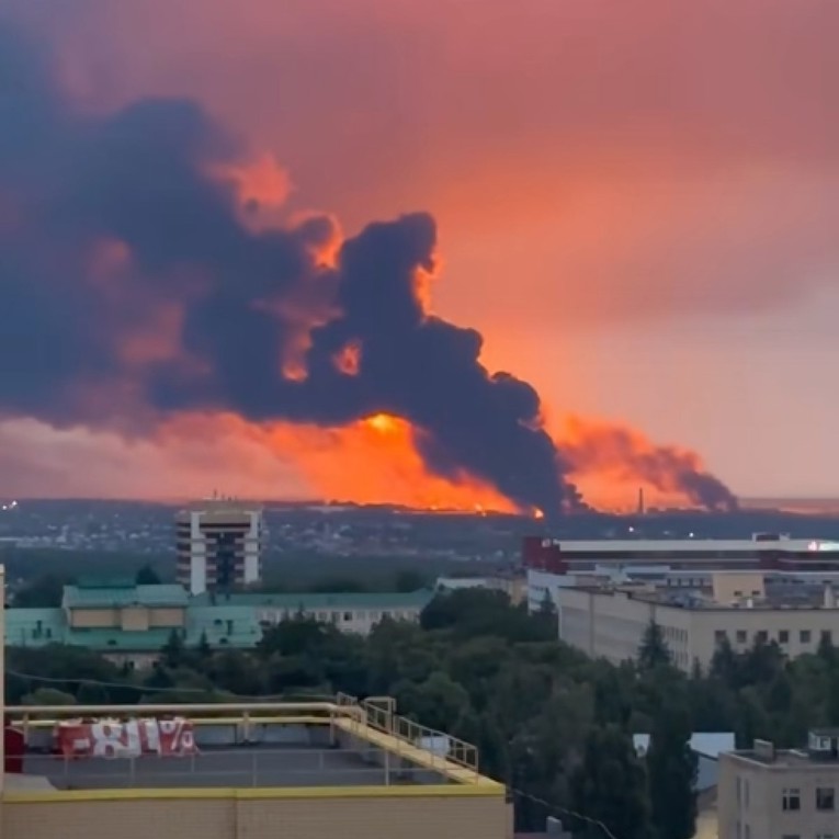 VIDEO Ukrajina napala skladišta nafte na jugu Rusije, izbili veliki požari