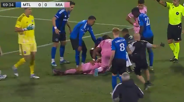 VIDEO Messijev suigrač stradao. Odmah ga okrenuli na bok i panično zvali liječnike