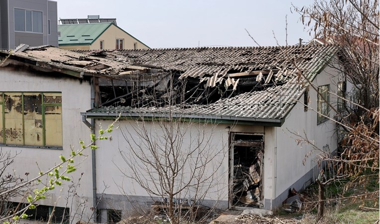 Kako je ova rupa uopće mogla raditi? "Dozvole su krivotvorene"