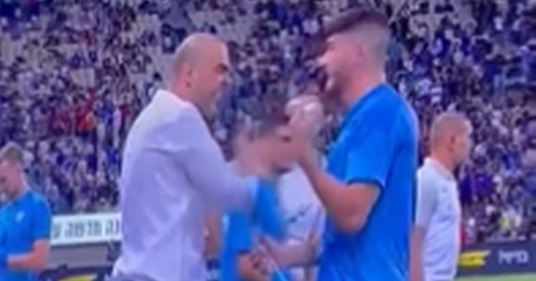 VIDEO Izraelski izbornik ošamario igrača na utakmici: Pomazio sam ga s ljubavlju
