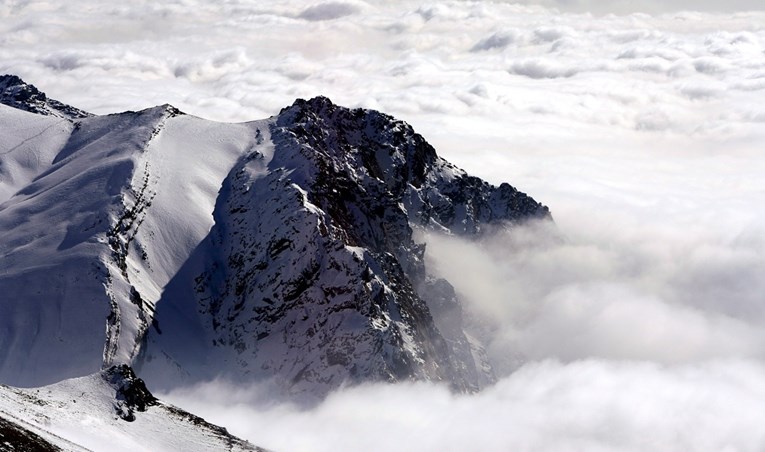 Trojica skijaša poginula u lavini u francuskim Alpama