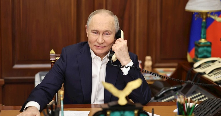 Putin kaže da će danas razgovarati s Trumpom