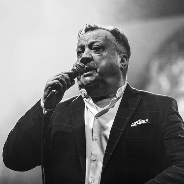 "Da plačemo i pjevamo": Građani Sarajeva večeras se okupljaju u čast Halidu Bešliću