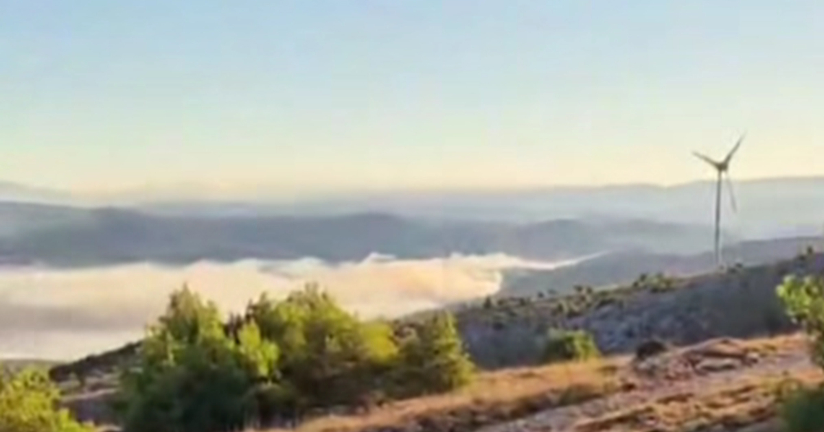 VIDEO Veliki požar kod Perkovića još nije pod kontrolom. Na terenu i zračne snage